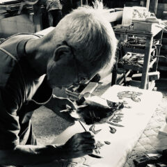 木工の職人が作る天然の家具への思い