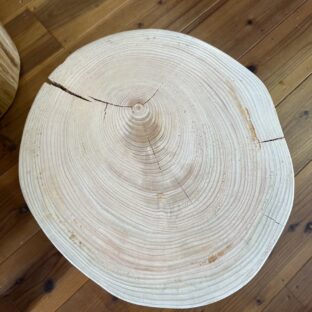 自然素材の魅力！木目の美しい家具選び